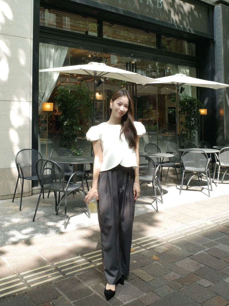 骨格ウェーブ必見！【グレーのワイドパンツ】で垢抜けが叶う4つのポイント_3