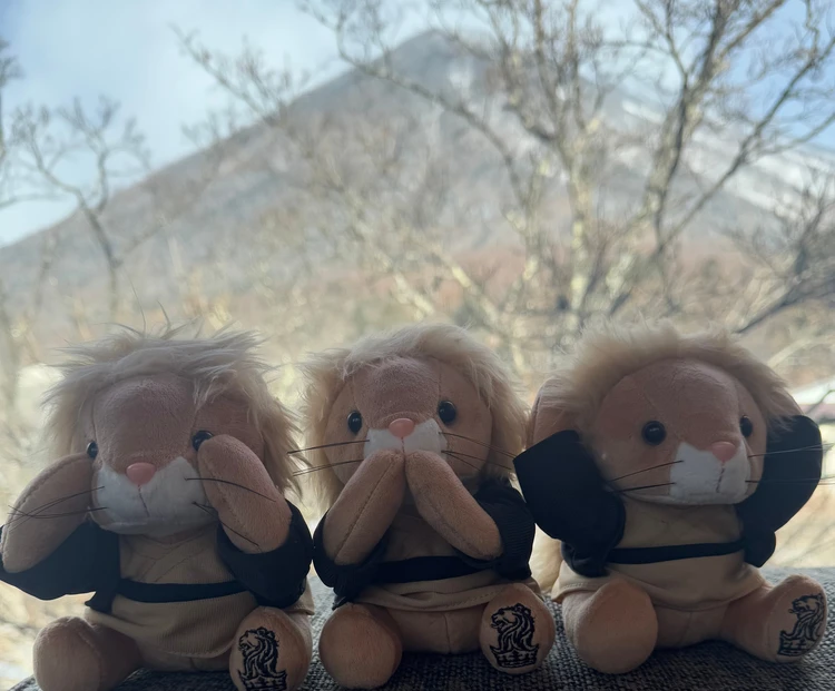 【リッツ・カールトン日光】ライオンと男体山