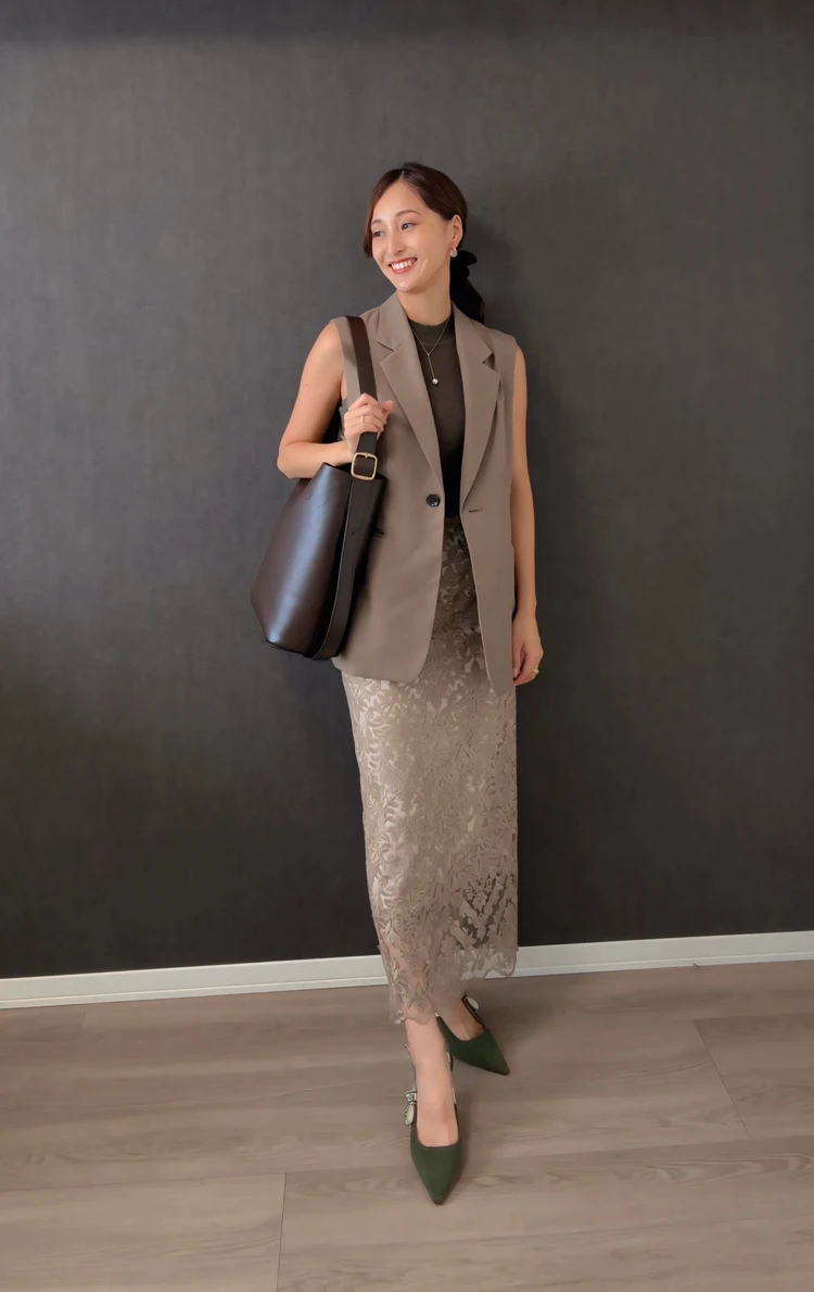 骨格ストレート　ハイネック着痩せ方法