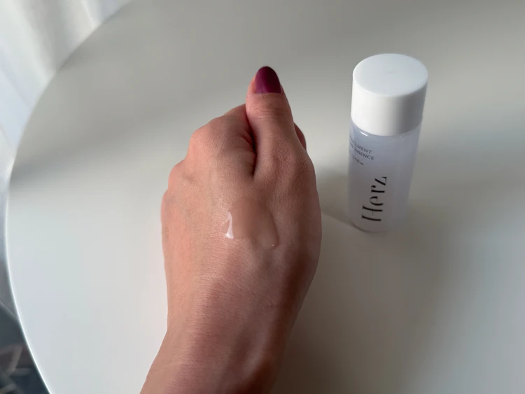 STEP2.フルフィルメント グロウ エッセンス様子。この時点でだいぶモチモチしてきます！！