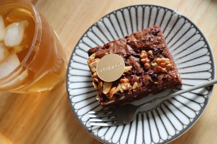 カカオ　菓子　suminoza スミノザ　日本橋　浜町　ショコラ　スイーツ　焼き菓子　お留守番　ブラウニー