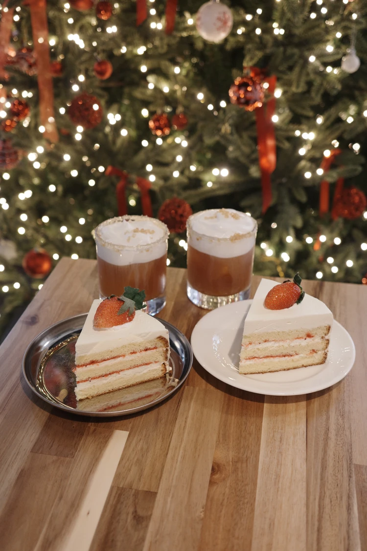 D day 1 Atelierのケーキとドリンク