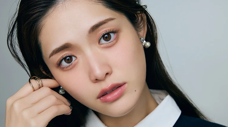 【松村沙友理と春新色コスメ】RMKのシルバーアイラインで、流行の発信地ソウルへ