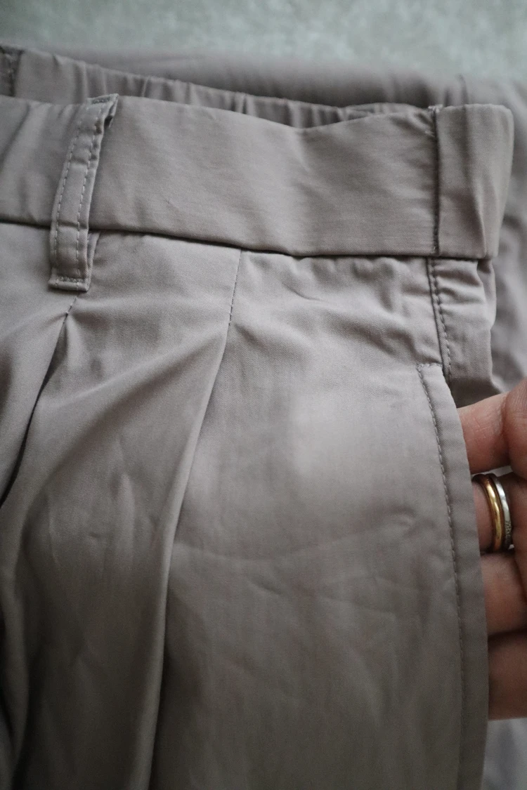 ユニクロユー Uniqlo U 2026 春夏 コレクション イージーギャザーパンツ 即完売 大人気 生地感