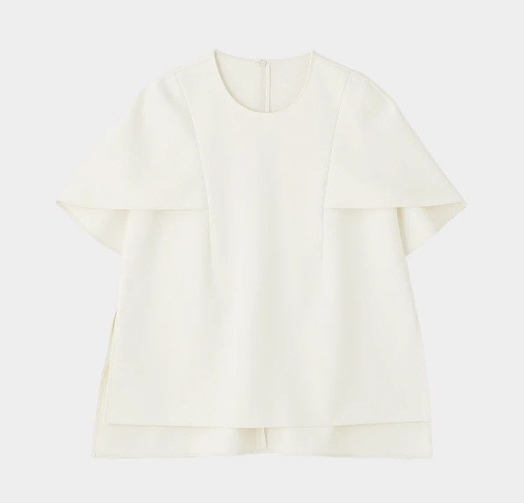 ル フィル ライトダンボールケープブラウス ¥29700