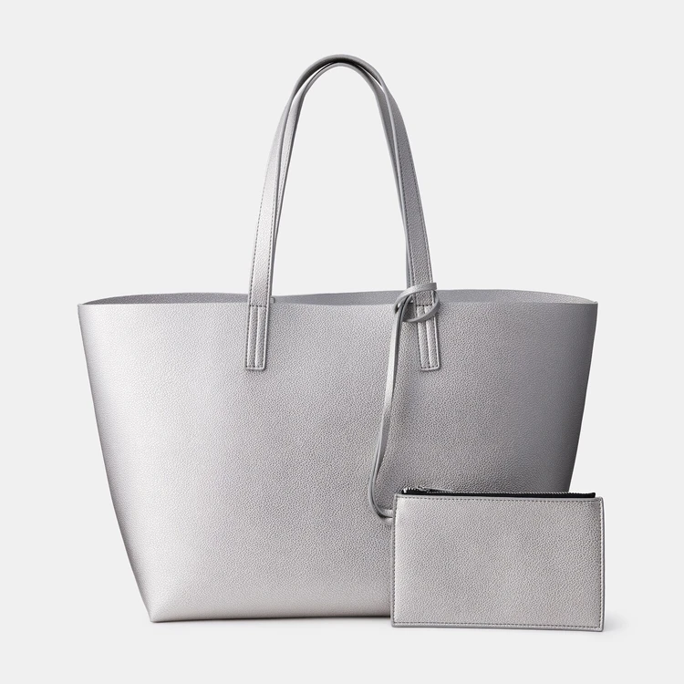 プラステ ポーチ付きトートバッグ シルバー