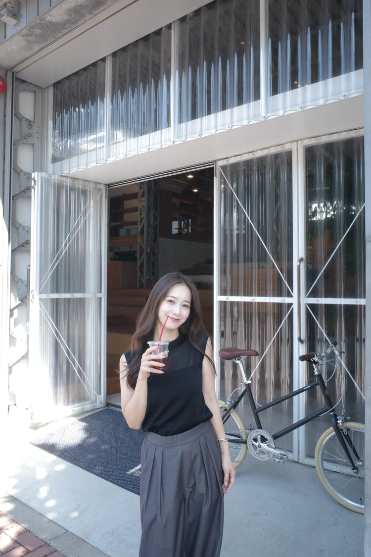 骨格ウェーブ必見！【グレーのワイドパンツ】で垢抜けが叶う4つのポイント_5