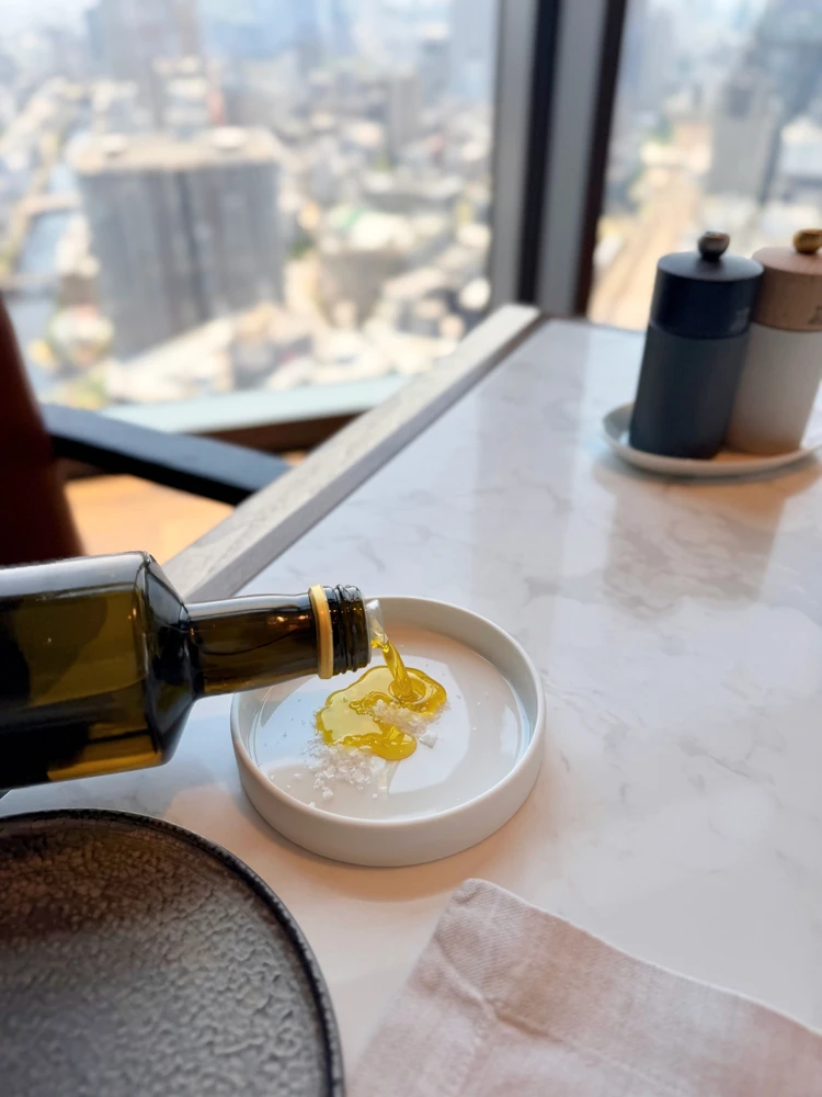ホテルランチ フェアモント東京 オリーブオイル 前菜 イタリアン 浜松町 芝浦