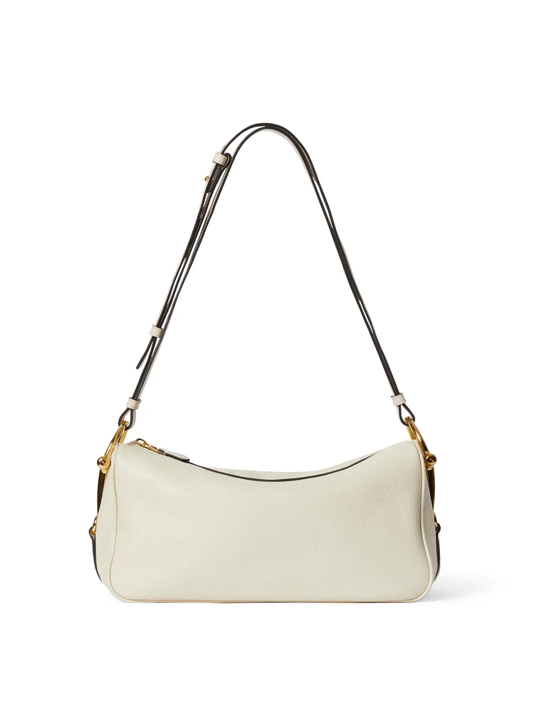 GUCCI（グッチ）】貴島明日香が選ぶ“一生もの”ミニバッグ。上品さが