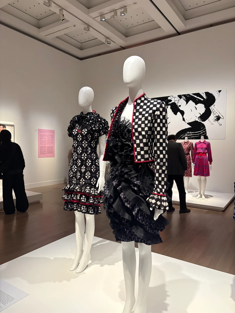 【国立新美術館】森英恵展へ。色彩と美の世界に感動_2_2