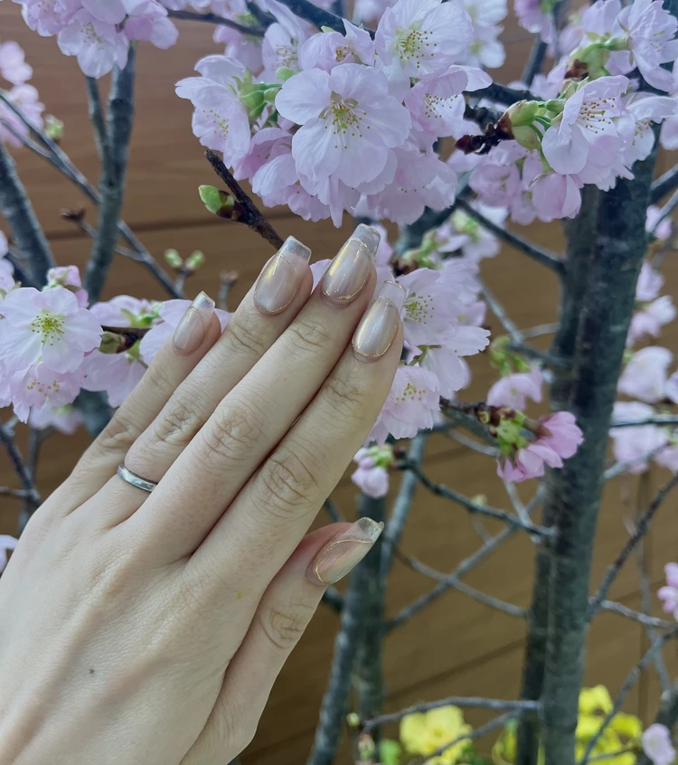 【30代向け】オフィスでも浮かないネイルチップ｜今月のおすすめデザイン_1