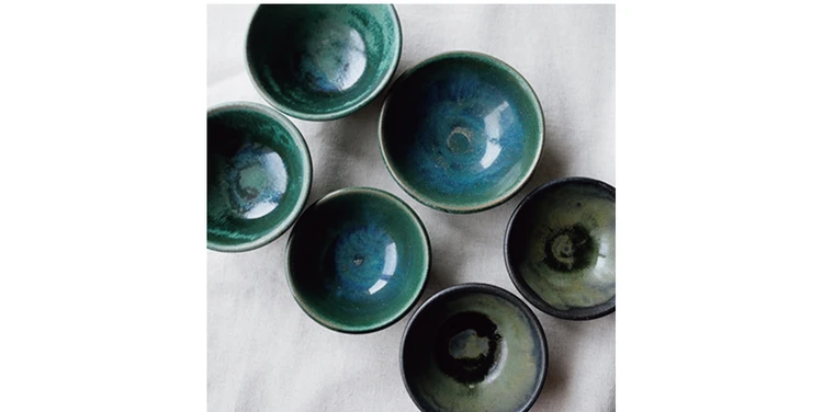 オンラインでの陶器販売。副業での売上は保護猫団体に寄付し、自分なりのやりがいに（35歳・メーカー）