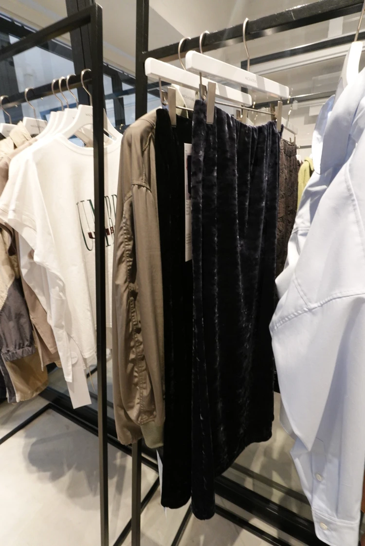 MICA＆DEAL　マイカアンドディール　2026　秋冬　展示会　クラッシュ　ベロア　スカート