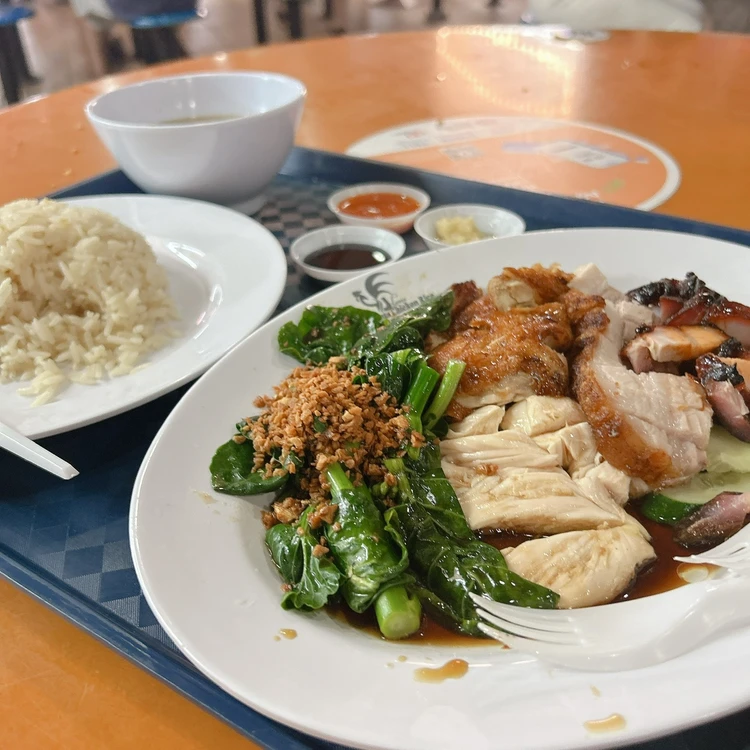 シンガポール旅行「マックスウェルフードセンター 海南鶏飯」