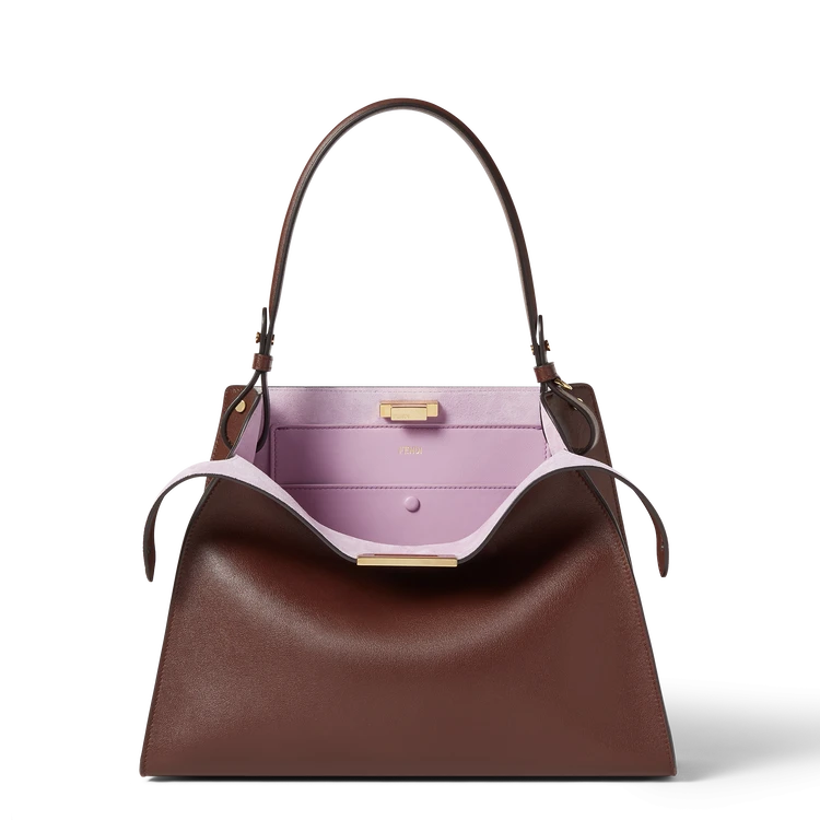 「フェンディ ウェイ」バッグ ミディアムサイズ￥588500（H27×W36×D13cm）