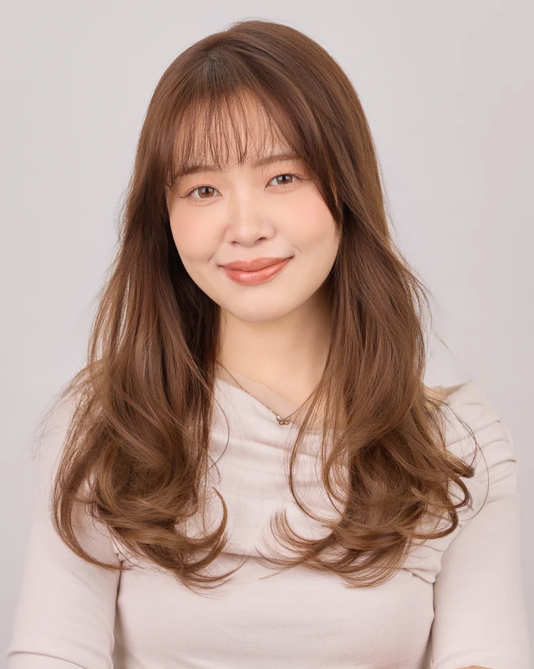 30代髪型・ロングの正面