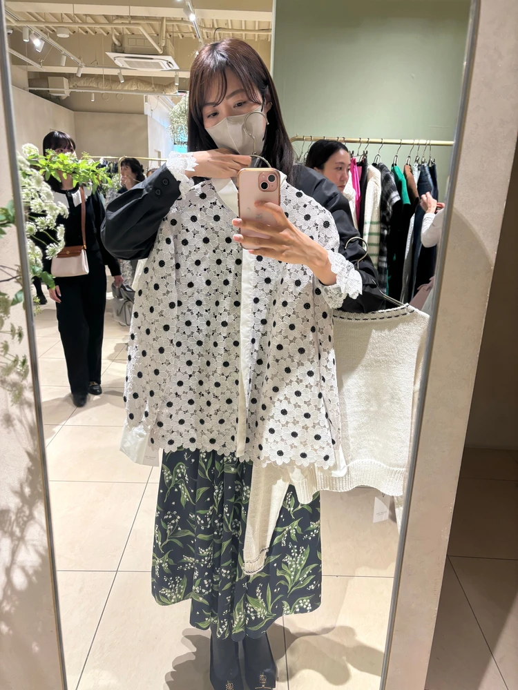 マーガレットレースシャツ