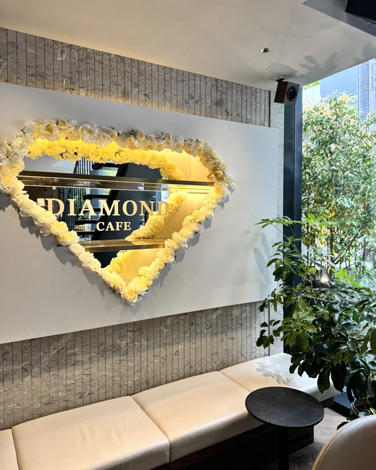 【表参道】映え過ぎる！期間限定『DIAMOND CAFE（ダイアモンドカフェ）』に行ってきた_1