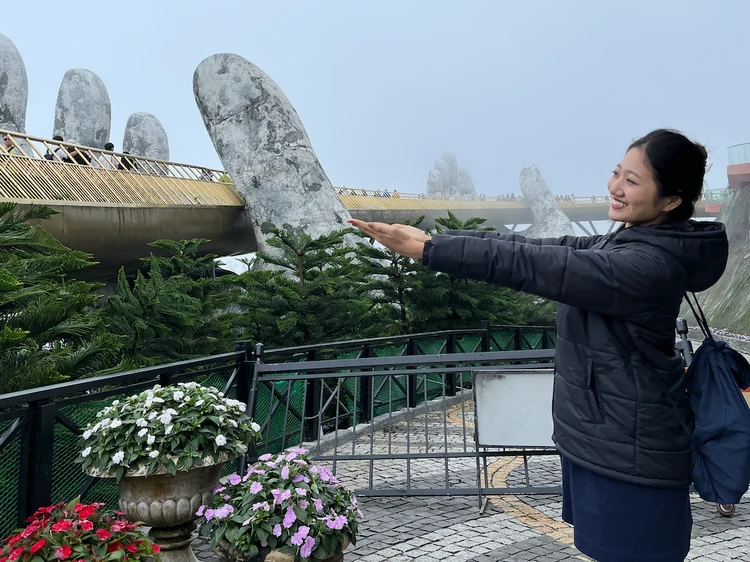 【飛行機で4時間】古都ホイアンのランタン&ダナンの遊園地がラプンツェルの世界！_2