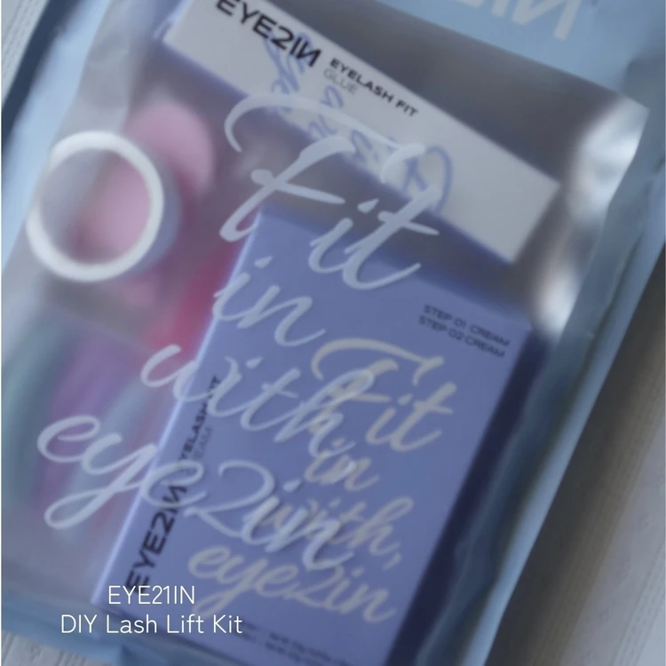 セルフまつげパーマキット  自宅で使えるセルフまつげパーマキット。定期的なケアに便利