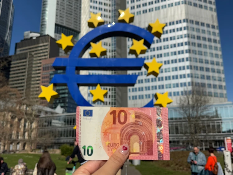 【必読】漠然とした未来やお金の不安に答えを見出す！？「きみのお金は誰のため」#読書部_2