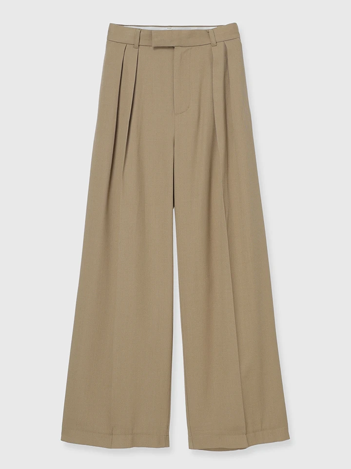 アニュアンス　ベーシックタックワイドパンツ　￥18700