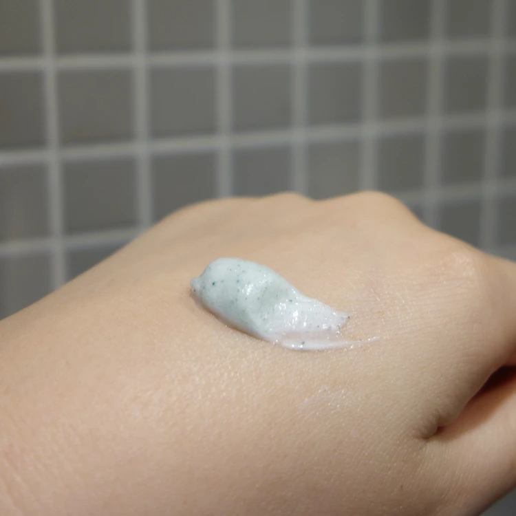 毛穴ケアやニキビ予防に使える粒つぶタイプの洗顔料のスウォッチ