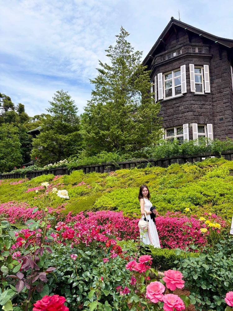【6月末まで！】梅雨前に行きたい！洋館×ローズが美しい絶景バラ園「旧古河庭園」_2
