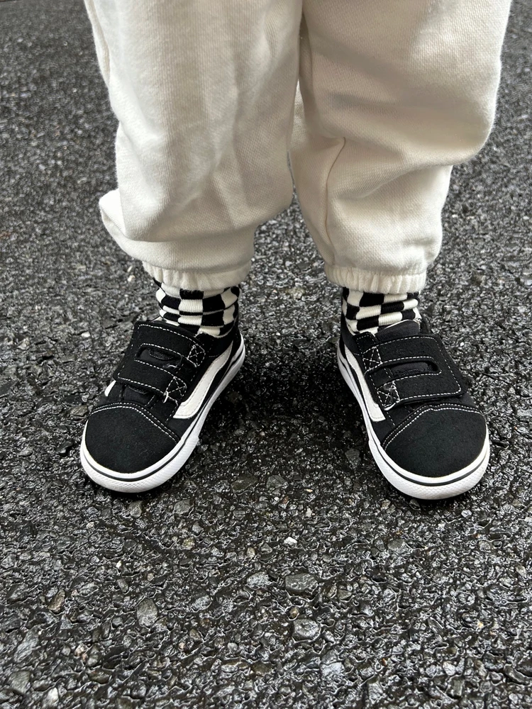 mojojojo×BREEZEコラボ mojojojoソックス(キッズサイズ)オフホワイト 着用画像