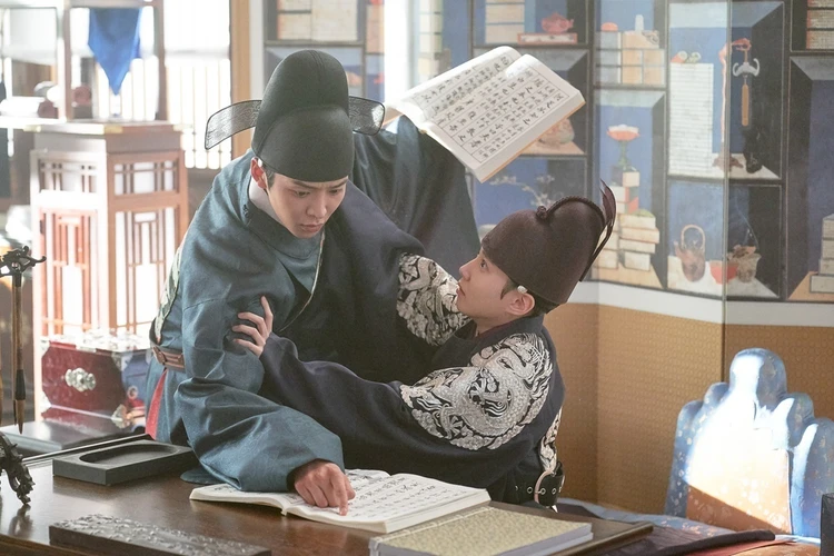 恋慕 ロウン パク・ウンビン