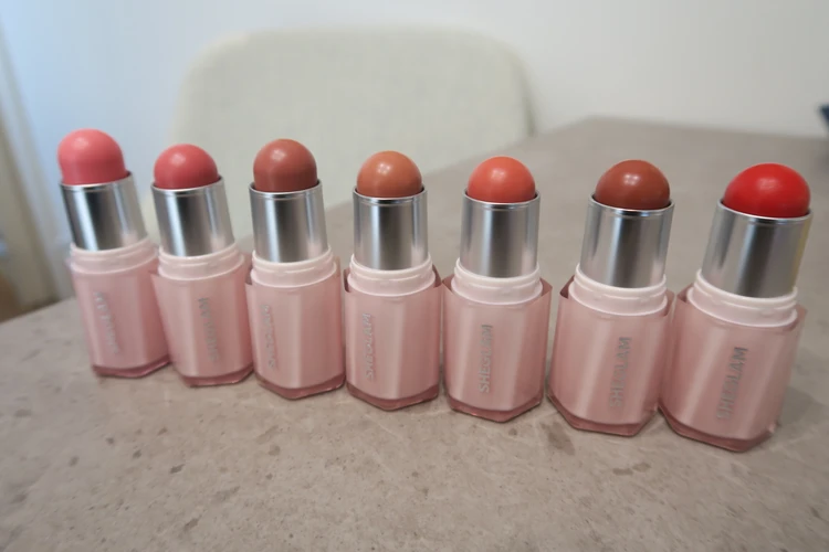 SHEGLAM新作チーク&リップをイエベ秋がレビュー_2