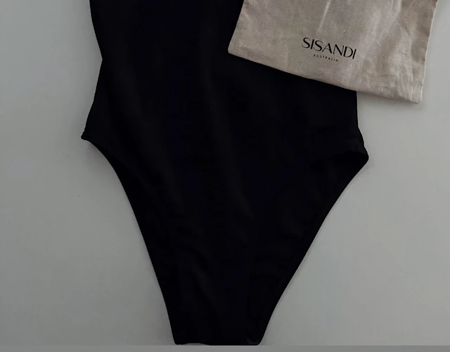 30代の水着、もう迷わない。SISANDIのワンピース水着「MIES」が名品すぎた件_6_3