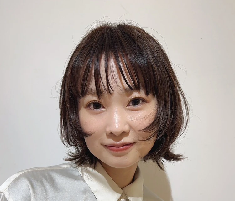 外ハネレイヤーボブ　正面