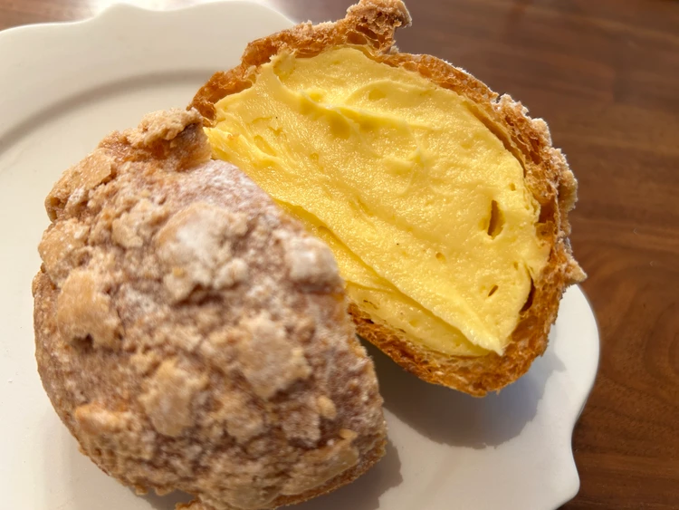 驚愕のずっしり感…!カスタードに溺れる…"魂のシュークリーム"!_1