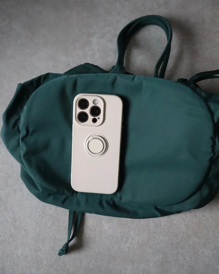 ユニクロ　シー　UNIQLO C ドローストリング　バッグ　2026 新作　マチ　広い