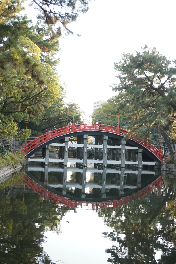 住吉大社の象徴として名高い「太鼓橋」