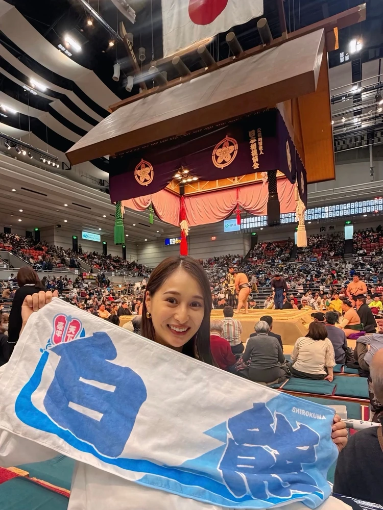 【大相撲】白熊関のタオルを持って応援