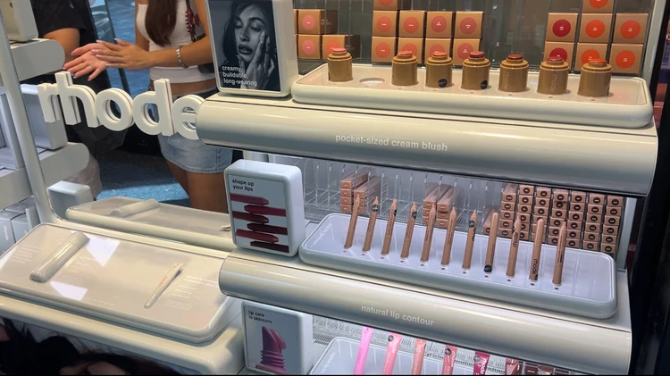 セフォラで購入可能！ヘイリー・ビーバーのビューティブランド「rhode(ロード)」セフォラに登場！ハワイ・アラモアナ店舗レポ&購入品レビュー_4