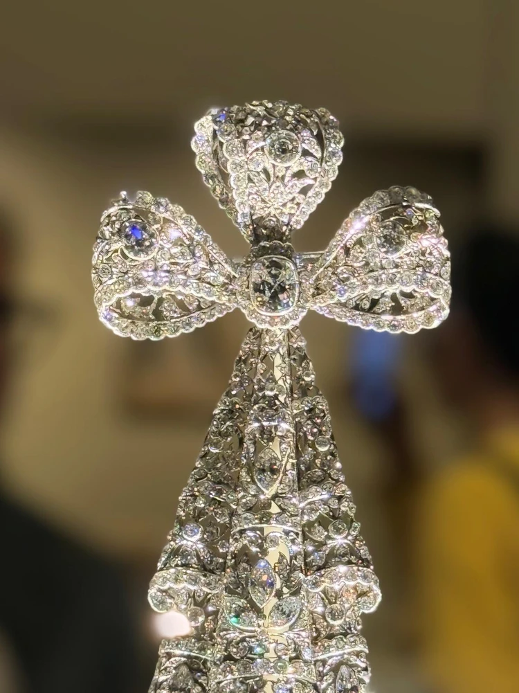 アートの街メルボルン|NGVカルティエ展の光と宝石の世界_3_1