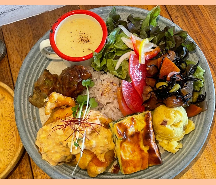 【都内カフェ巡り】新大塚「CAFE SOROR」のボリュームたっぷり！DELIプレート_3