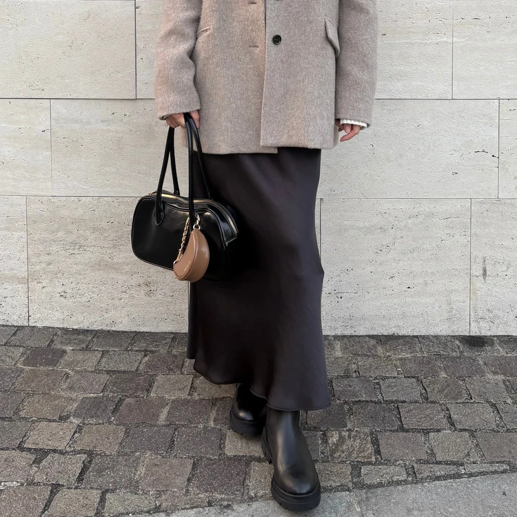 冬の着痩せはサテンボトムで叶える！おすすめ2選_2