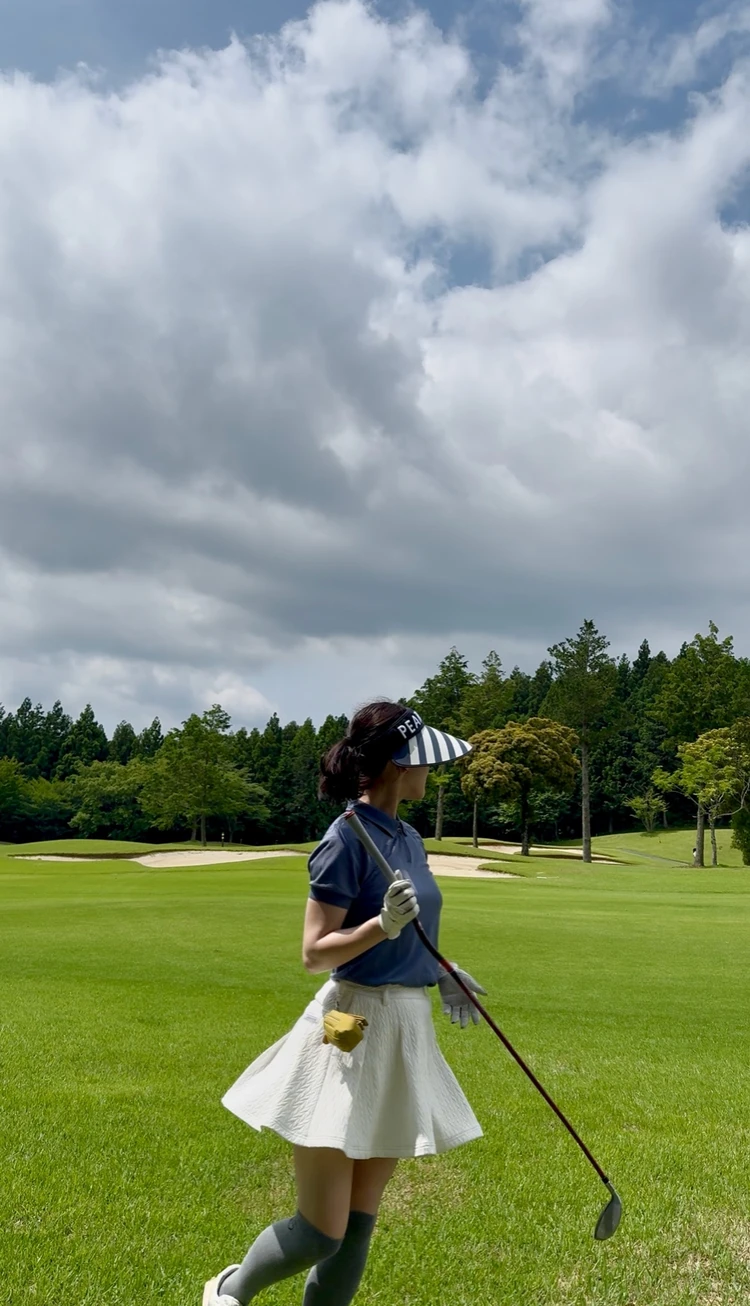 【アラサーのゴルフ】万能ベーシックで作る、ラウンドコーデ4選_8