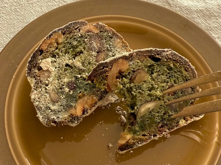 スドウのシュトーレン 断面