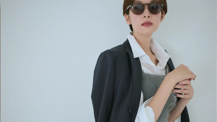 【秋冬の最新着やせテク4選】スタイリストが伝授!体をきれいに見せる重ね着のコツとは?