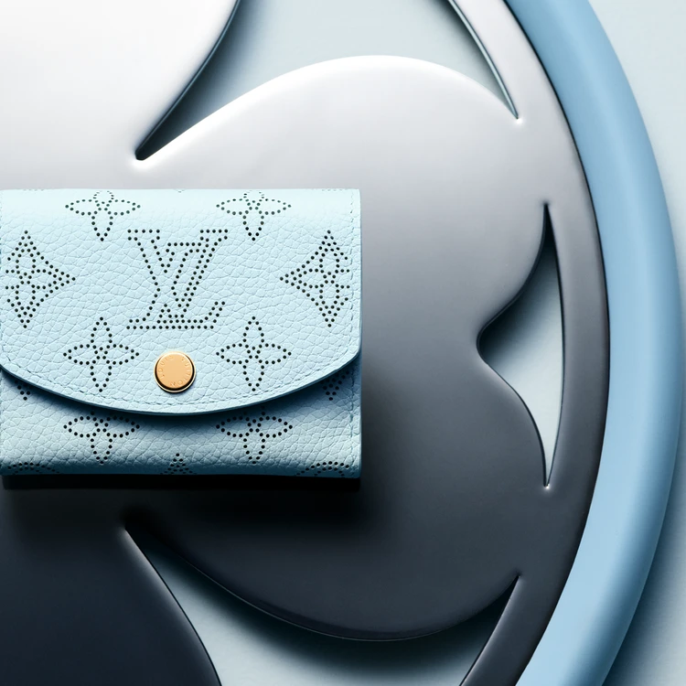 【 LOUIS VUITTON(ルイ・ヴィトン)】スーパーラッキーデーに向けて日本限定カラーやラッキーチャームが彩る新作ウィメンズウォレットが登場_5