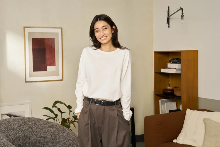 あたたかみを秘めた白色が特徴の「Hanes T-SHIRTS SHIRO for HER」