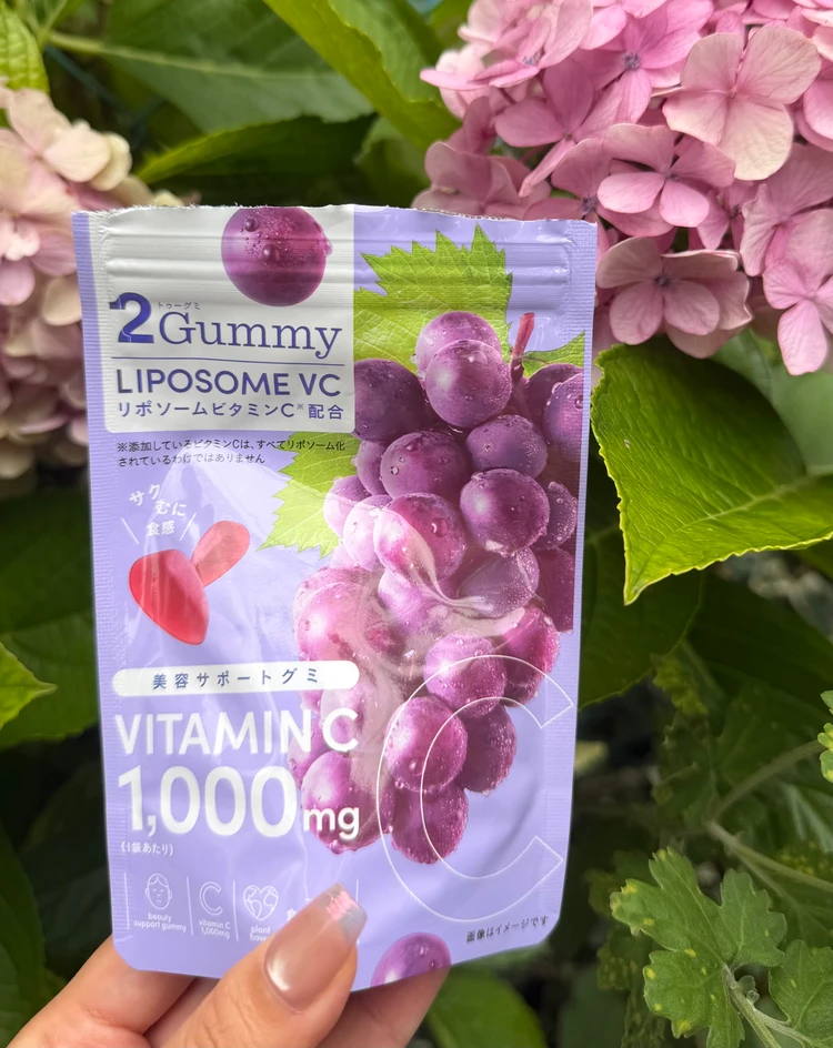 #愛用サプリ｜UV対策も美容ケアもこれひとつ！毎日続けている「2foods 2Gummy LIPOSOME VC」_1
