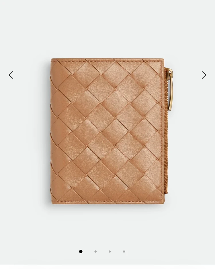 30代OLが持つ飽きのこないブランド財布#Bottega Veneta_4
