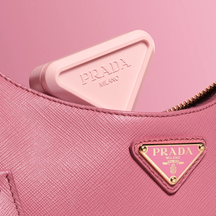 プラダ ビューティ プラダ タッチ 使用イメージ