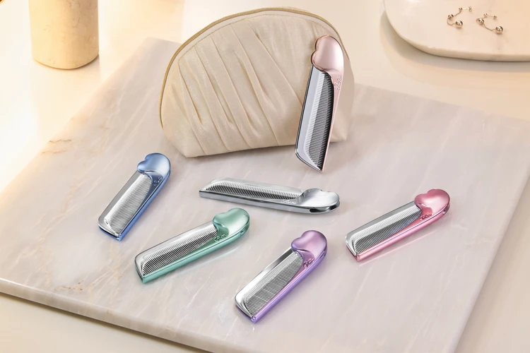 ReFa Aira MIRROR COMB（リファアイラミラーコーム）